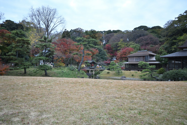 臨春閣とその回りの紅葉