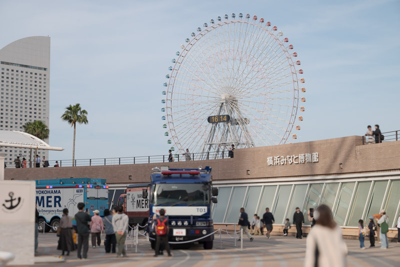 横浜みなと博物館前で行われているTOKYOMERERカーイベント