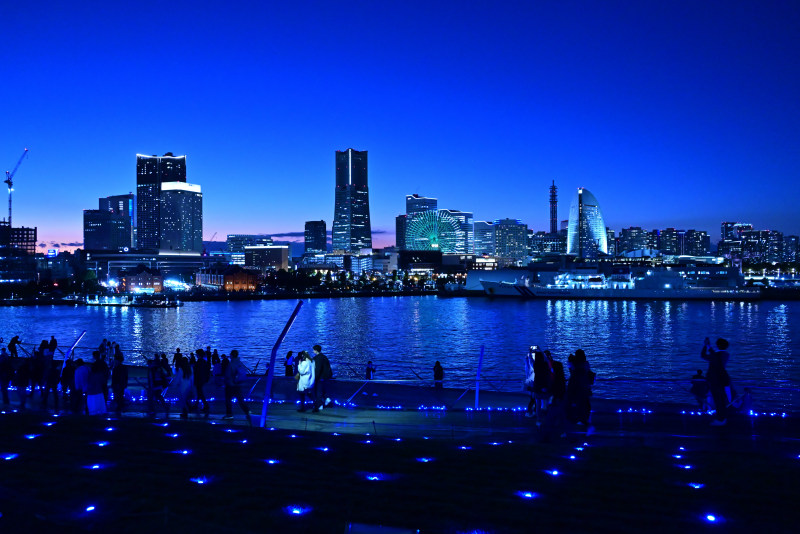 大さん橋から見えるみなとみらいの夜景